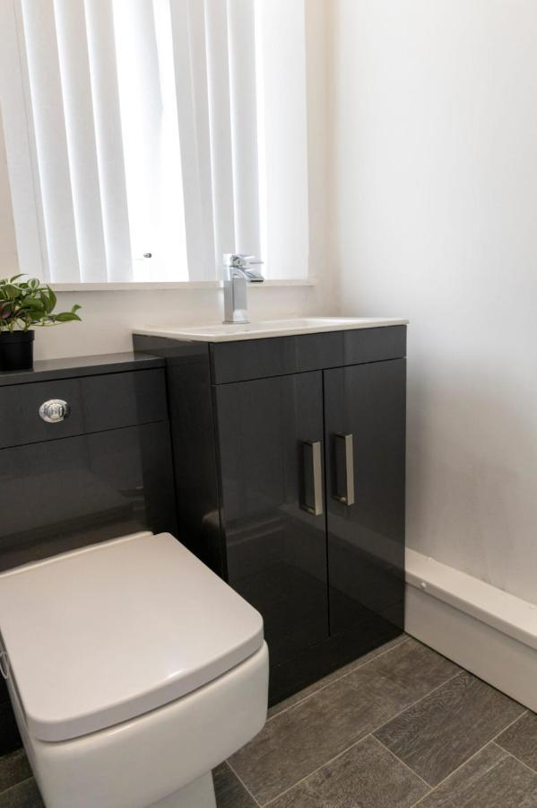 2B Spv Double En-Suite Room Wakefield Exterior photo
